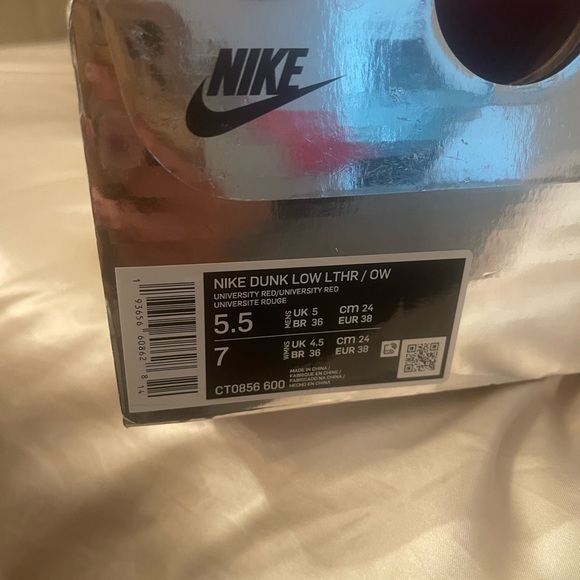 Nike Off-White Dunk Low “University Red” - Picture 8 of 8